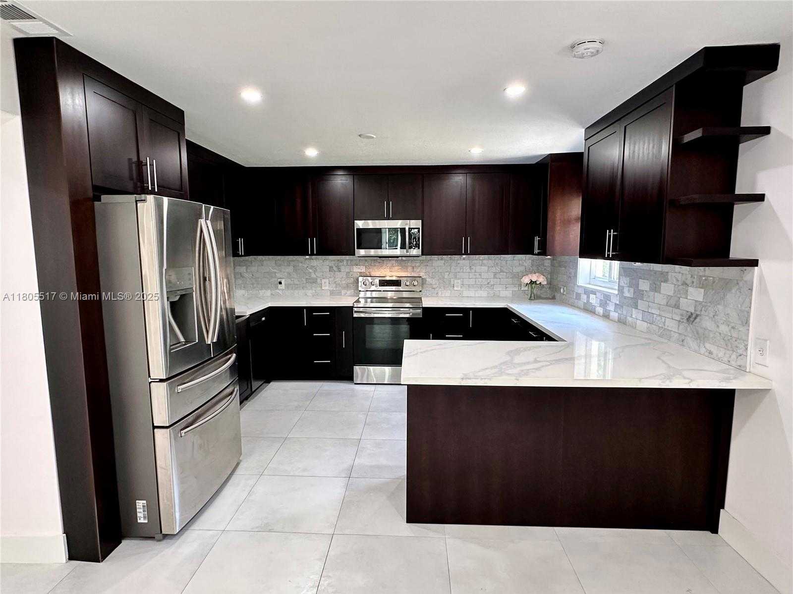 Small Image of 8890 SOUTH WEST 155TH TER, Palmetto Bay Number 21
