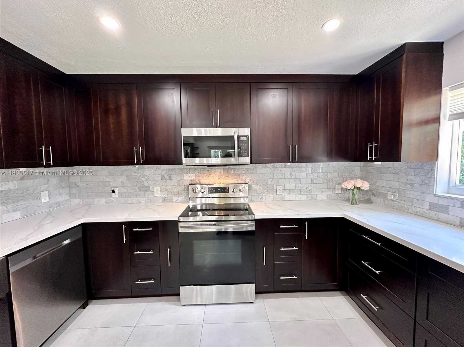 Small Image of 8890 SOUTH WEST 155TH TER, Palmetto Bay Number 24