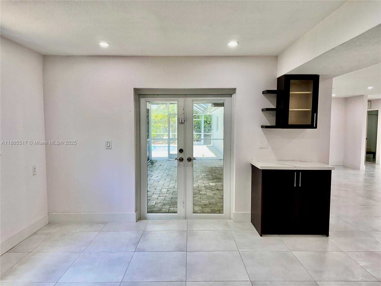 Small Image of 8890 SOUTH WEST 155TH TER, Palmetto Bay Number 28