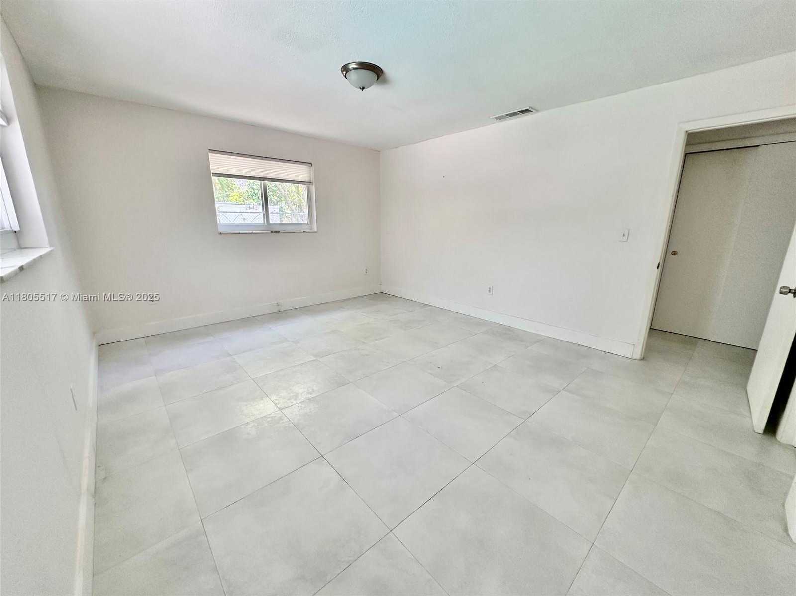 Small Image of 8890 SOUTH WEST 155TH TER, Palmetto Bay Number 38