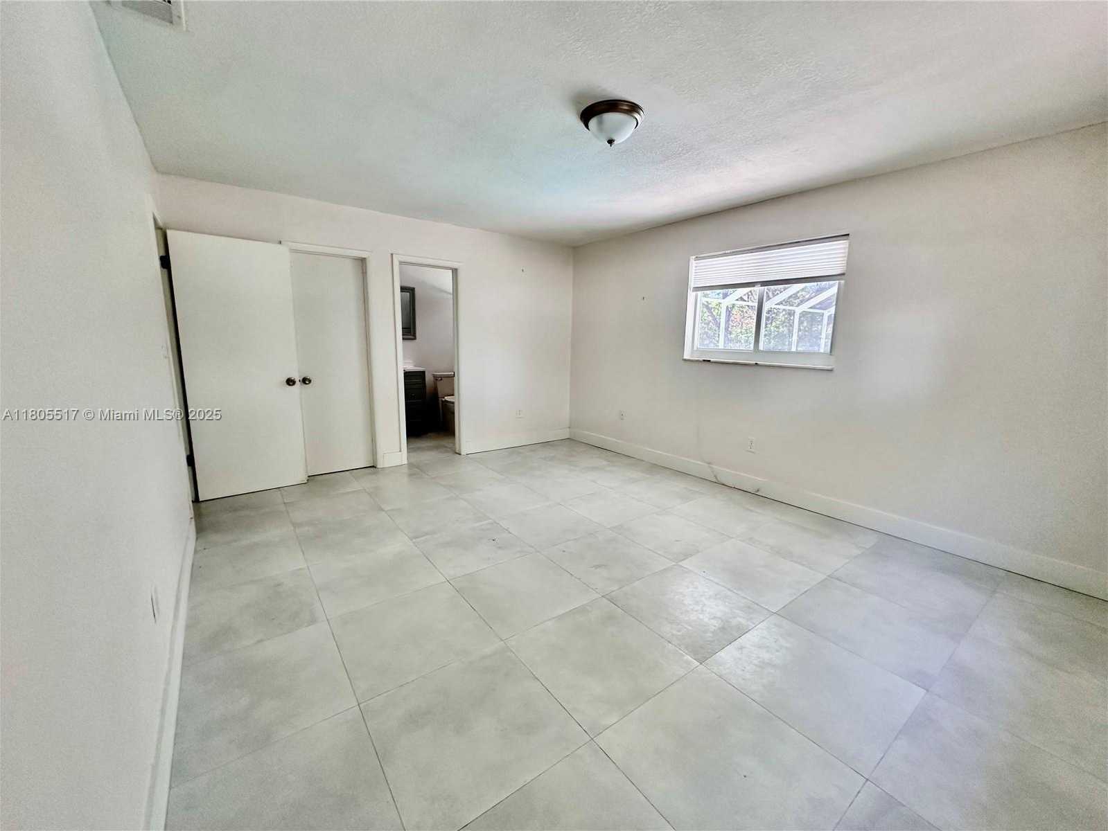 Small Image of 8890 SOUTH WEST 155TH TER, Palmetto Bay Number 40