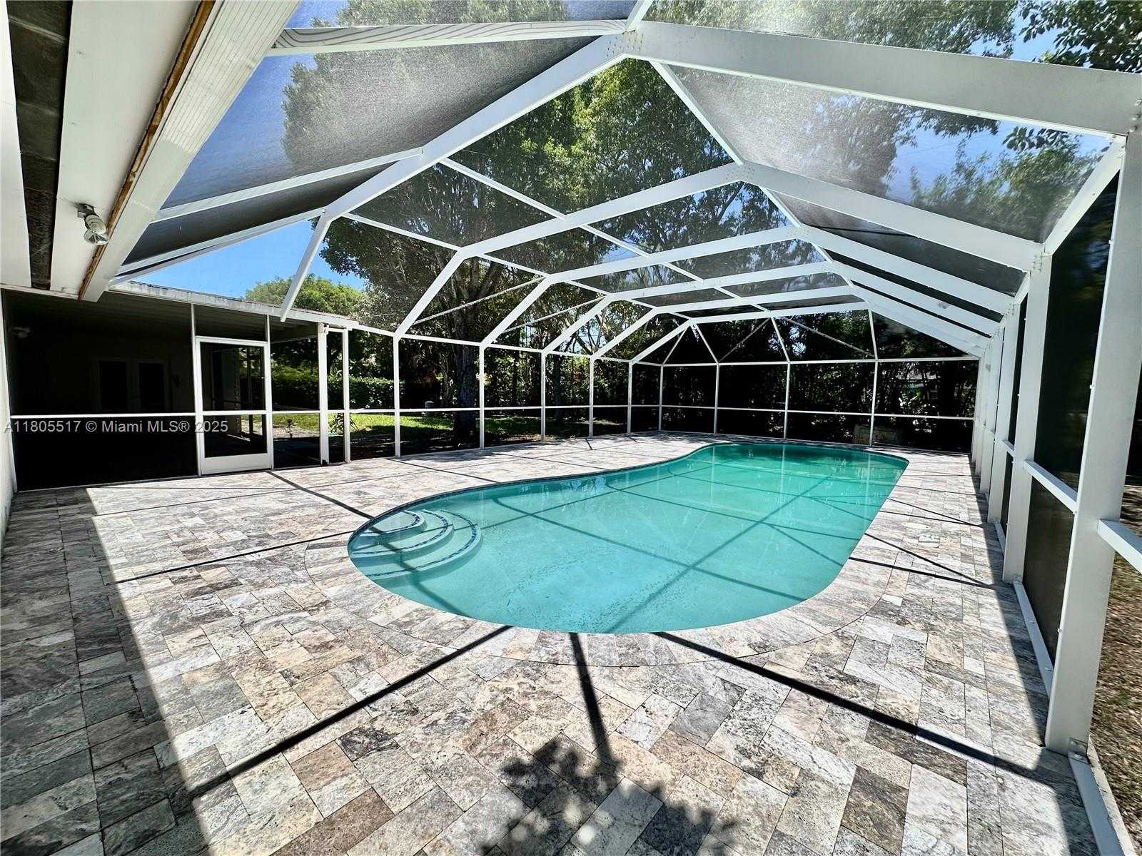 Small Image of 8890 SOUTH WEST 155TH TER, Palmetto Bay Number 63
