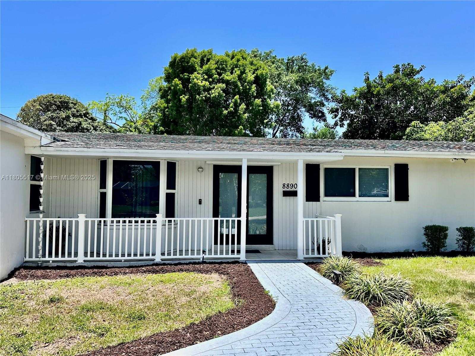 Small Image of 8890 SOUTH WEST 155TH TER, Palmetto Bay Number 7