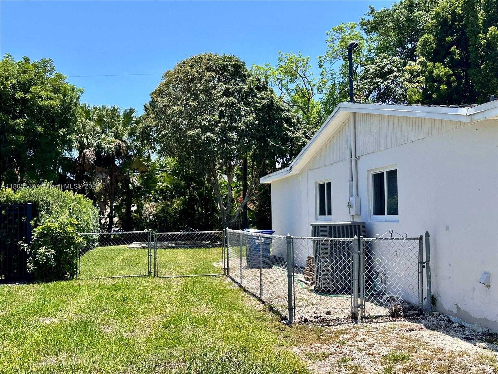 Small Image of 8890 SOUTH WEST 155TH TER, Palmetto Bay Number 72
