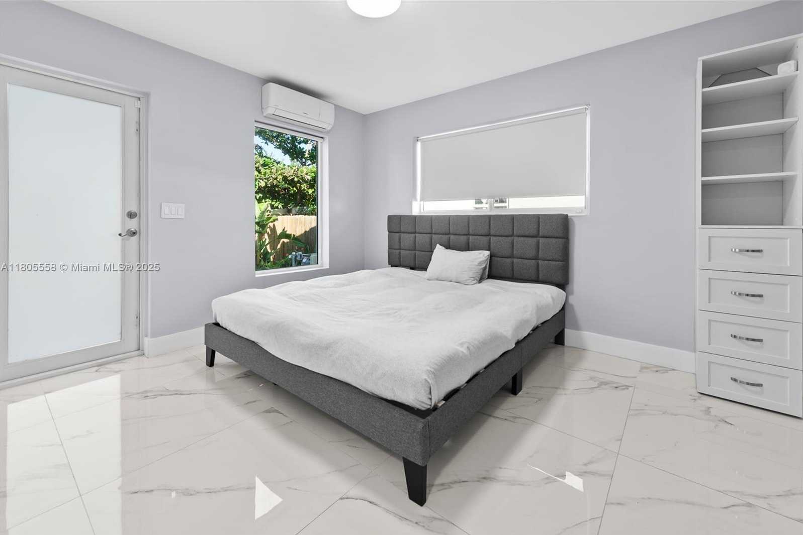 Small Image of 1025 WASHINGTON ST, Hollywood Number 26