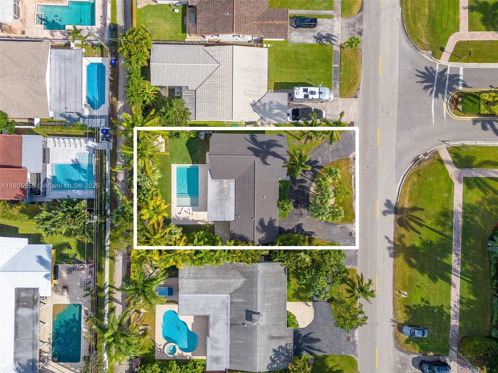Small Image of 1025 WASHINGTON ST, Hollywood Number 5