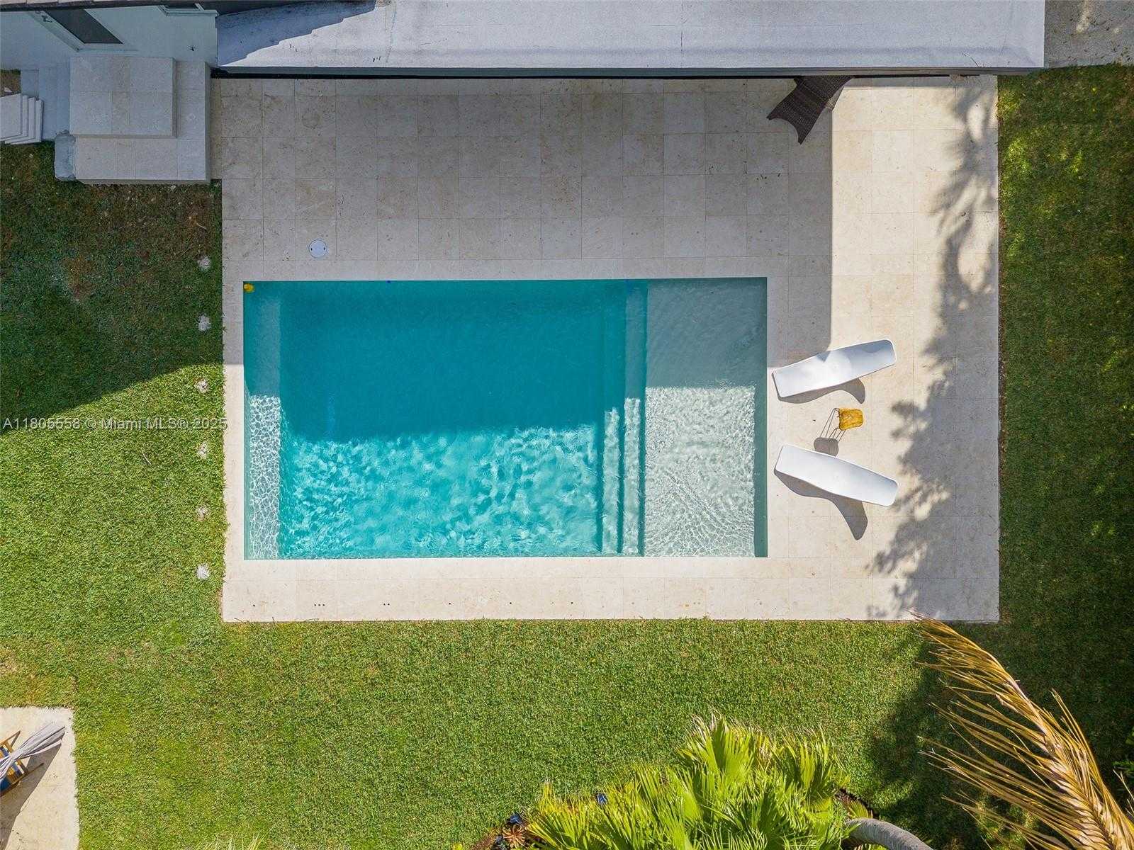 Small Image of 1025 WASHINGTON ST, Hollywood Number 83
