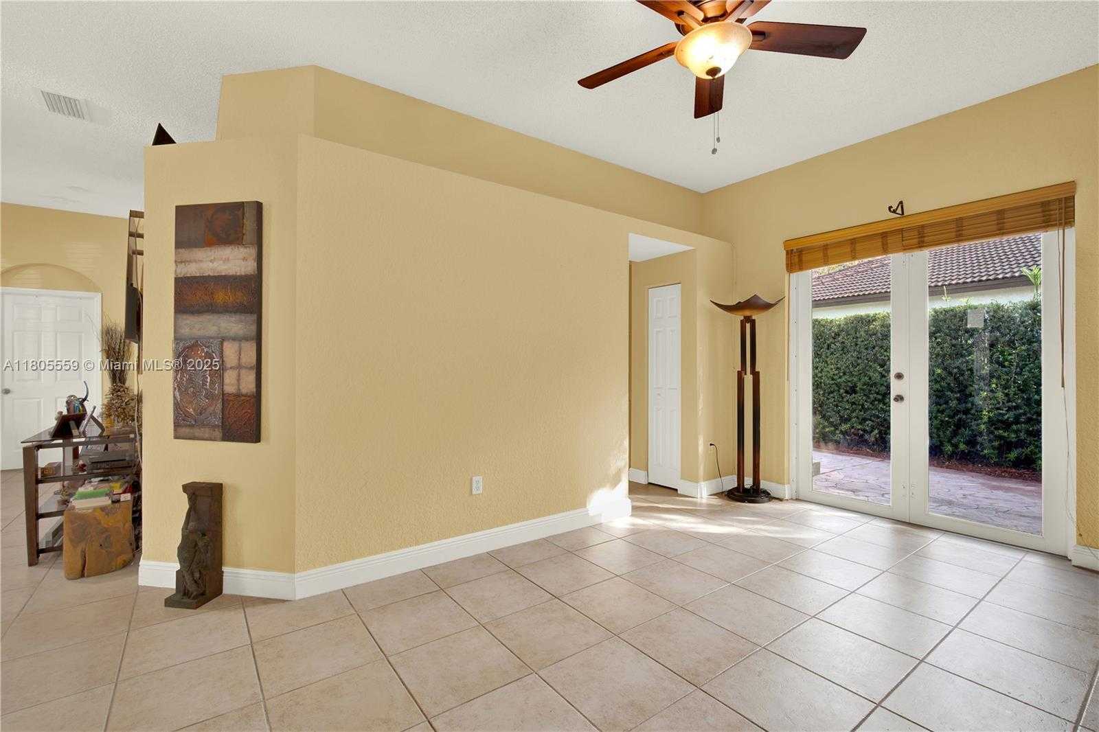 Small Image of 9029 SOUTH WEST 214TH ST, Cutler Bay Number 13