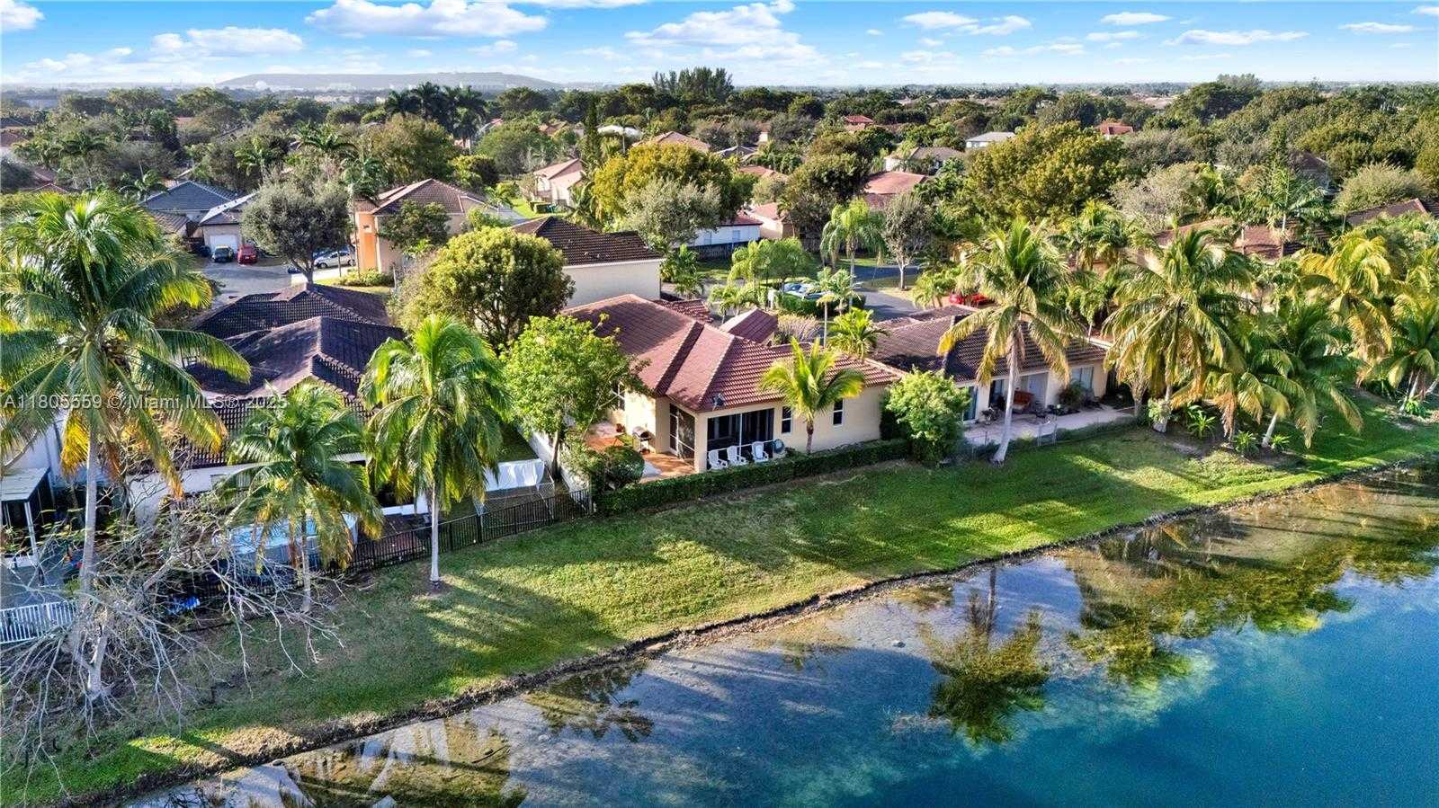 Small Image of 9029 SOUTH WEST 214TH ST, Cutler Bay Number 20