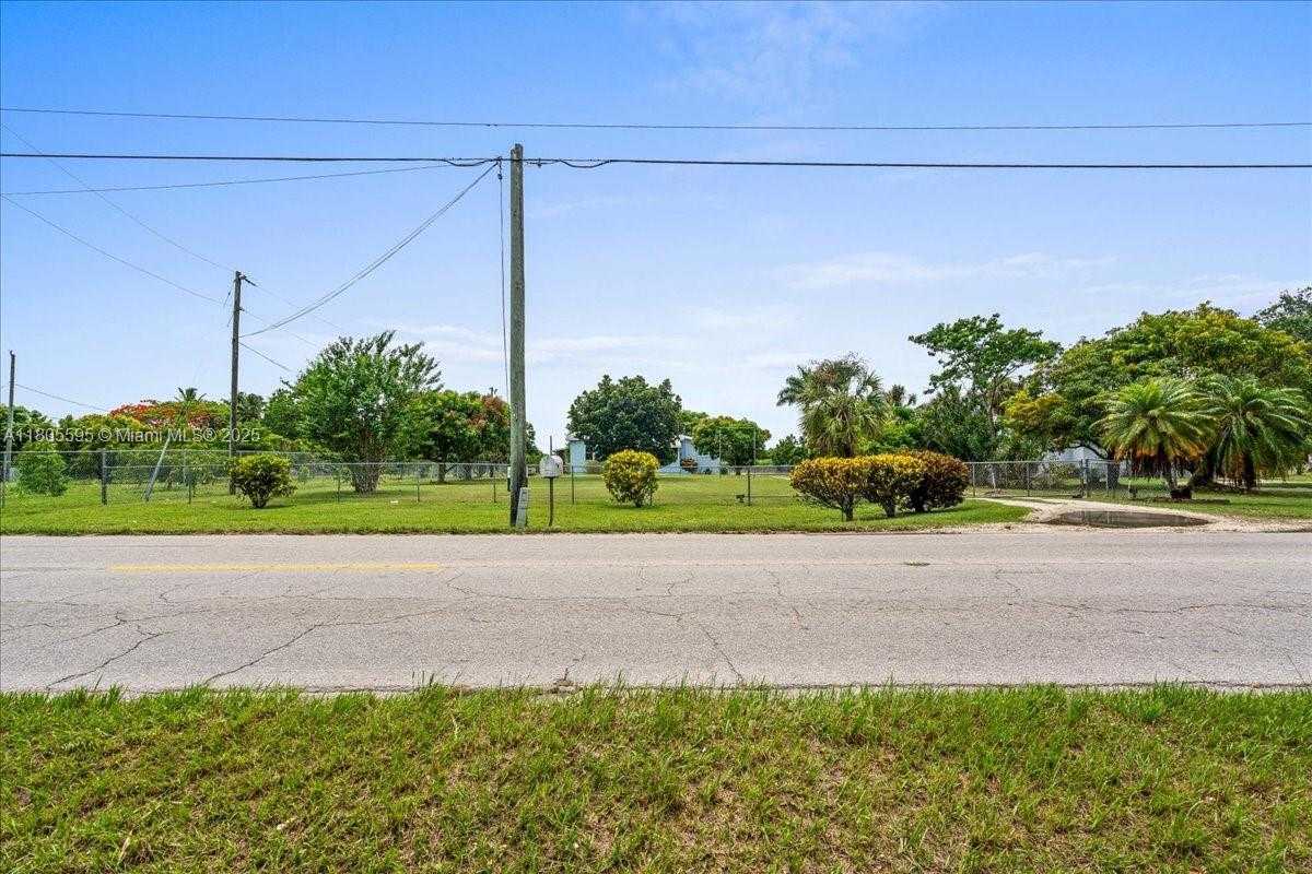 Small Image of 27000 SOUTH WEST 187TH AVE, Homestead Number 14