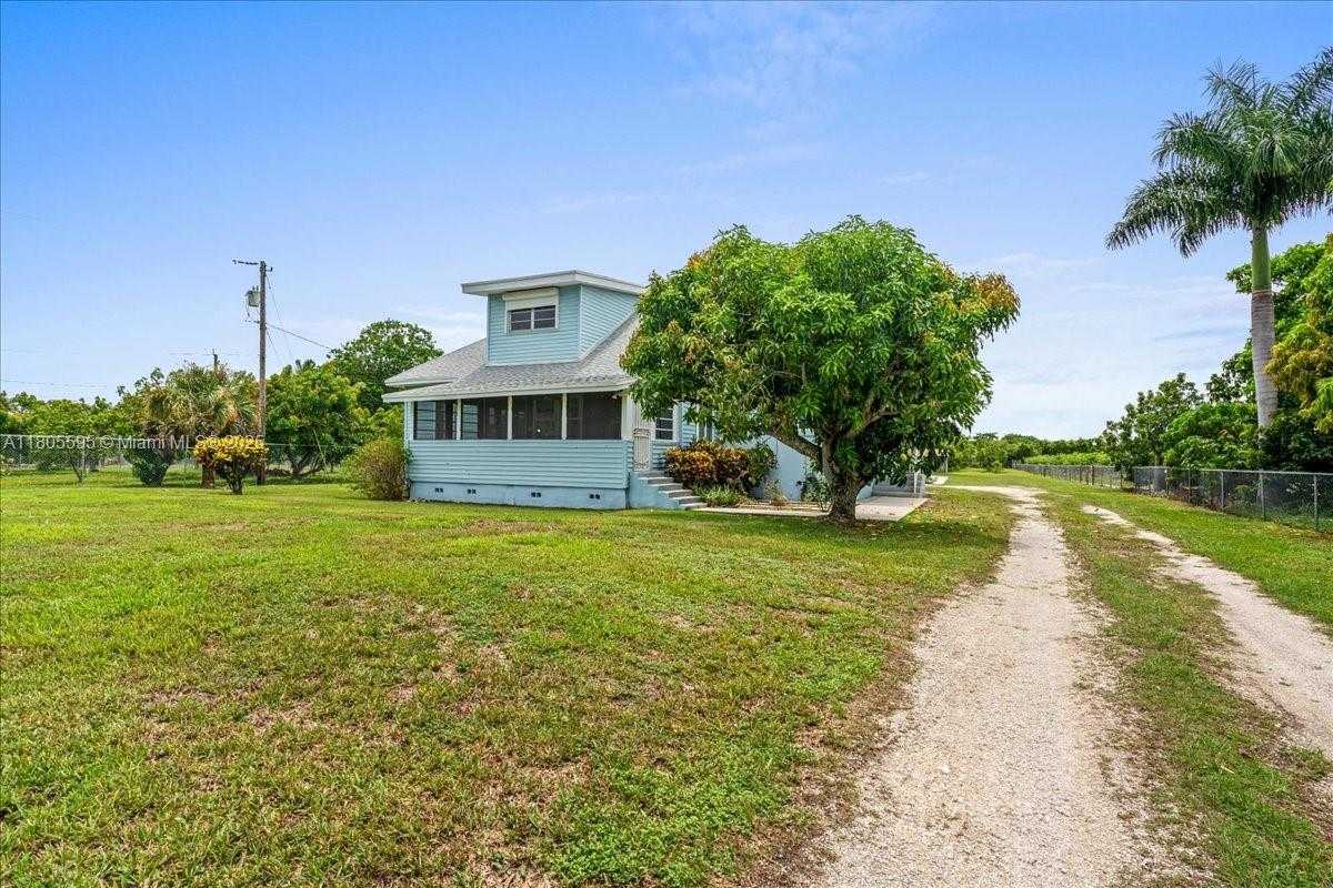 Small Image of 27000 SOUTH WEST 187TH AVE, Homestead Number 16