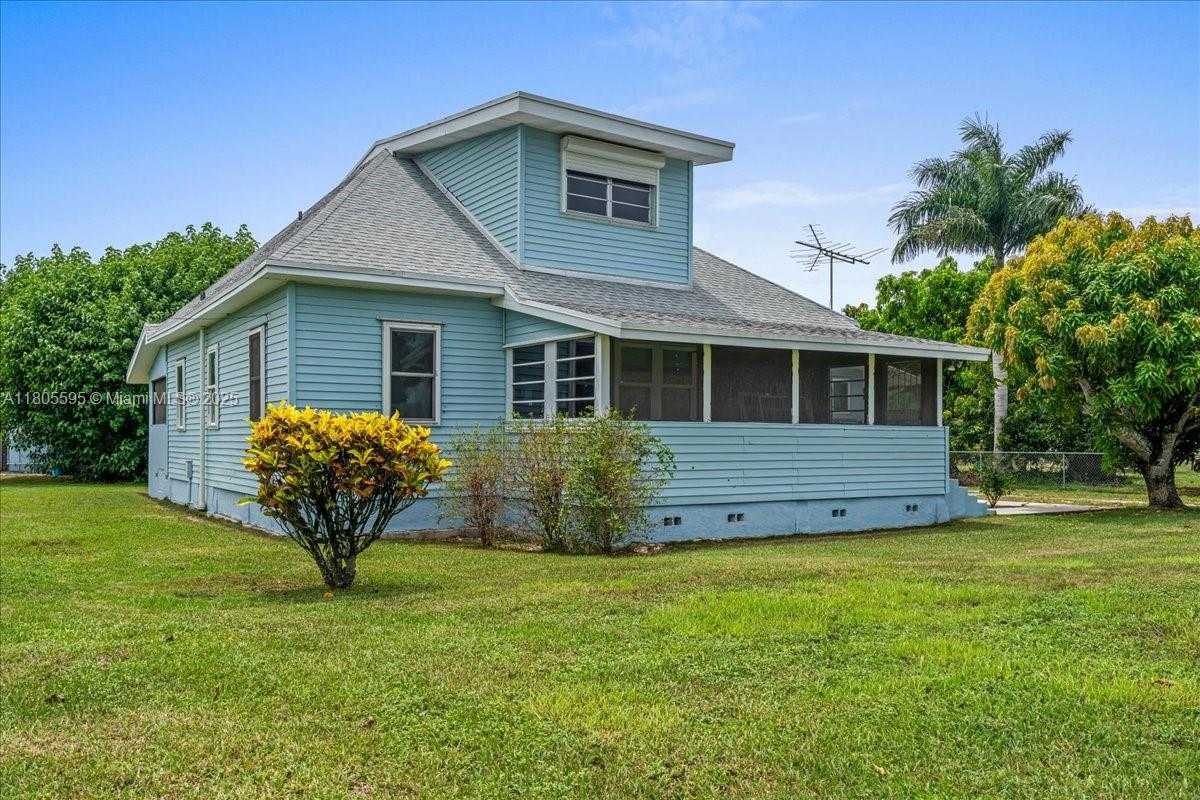 Small Image of 27000 SOUTH WEST 187TH AVE, Homestead Number 18