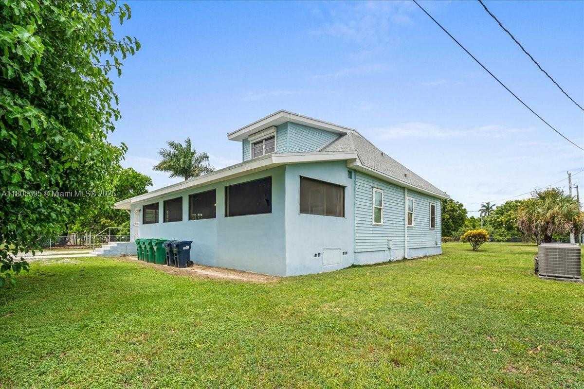 Small Image of 27000 SOUTH WEST 187TH AVE, Homestead Number 22