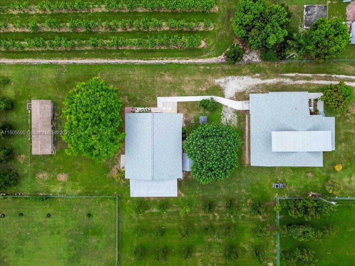 Small Image of 27000 SOUTH WEST 187TH AVE, Homestead Number 23