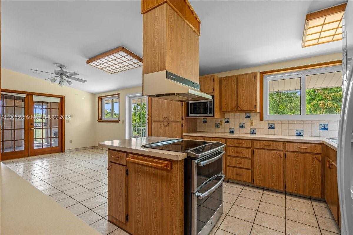 Small Image of 27000 SOUTH WEST 187TH AVE, Homestead Number 37