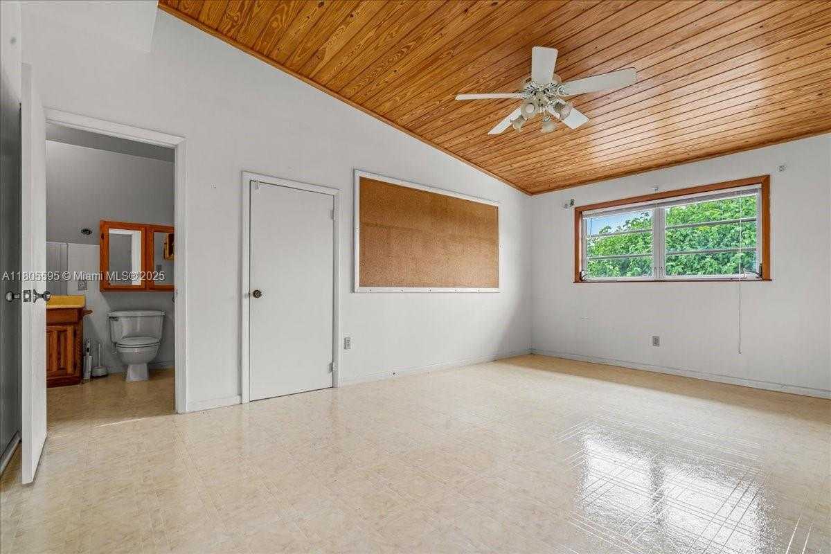 Small Image of 27000 SOUTH WEST 187TH AVE, Homestead Number 64