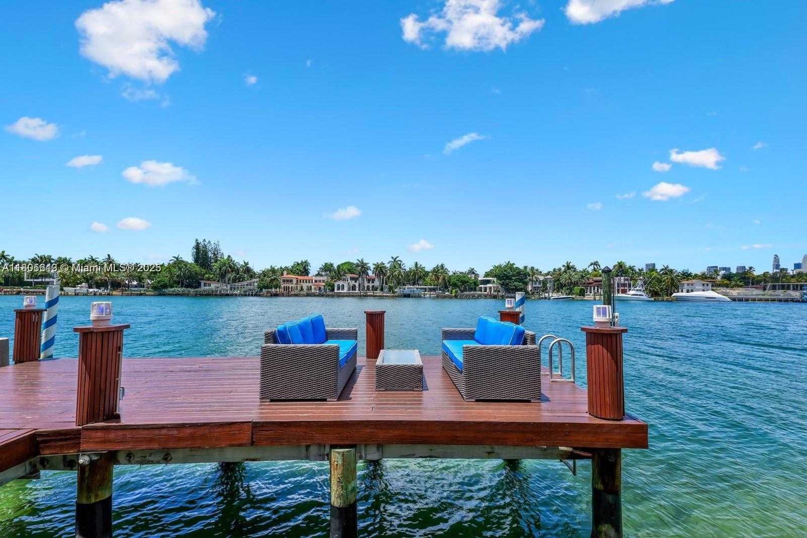 Small Image of 56 SOUTH HIBISCUS DR, Miami Beach Number 8