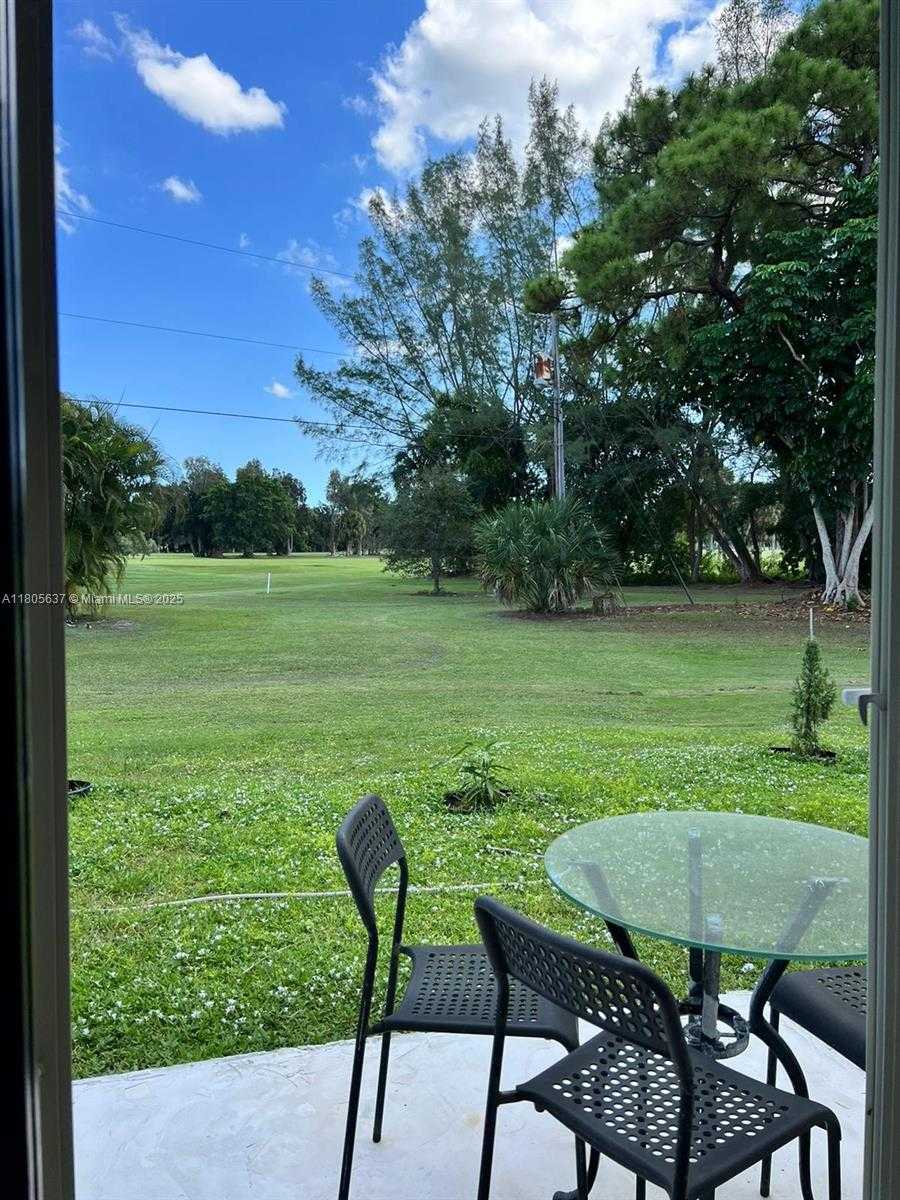 Small Image of 3210 EAST MEDINAH CIR E, Lake Worth Number 13