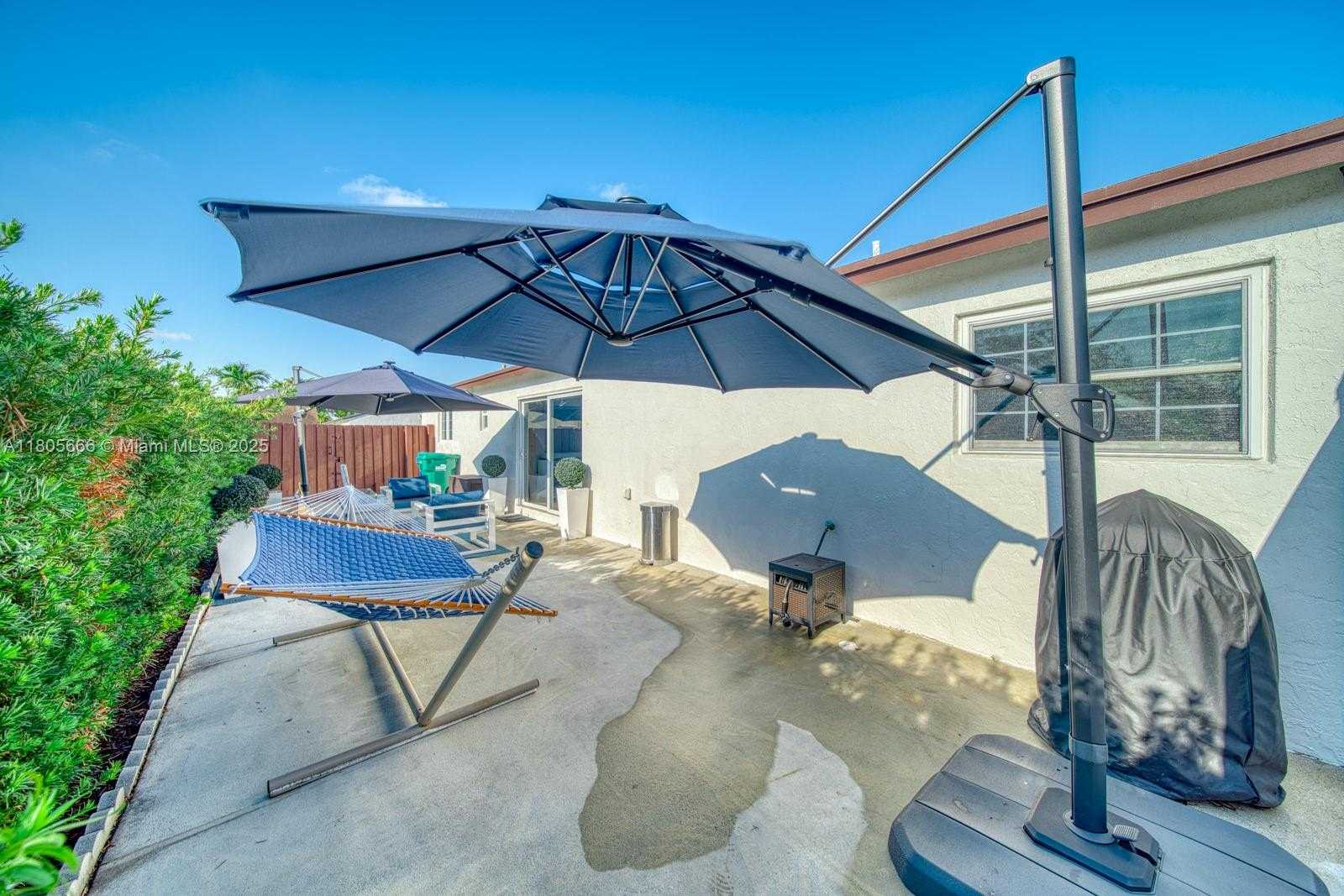 Small Image of 6755 NORTH WEST 199TH ST, Hialeah Number 32