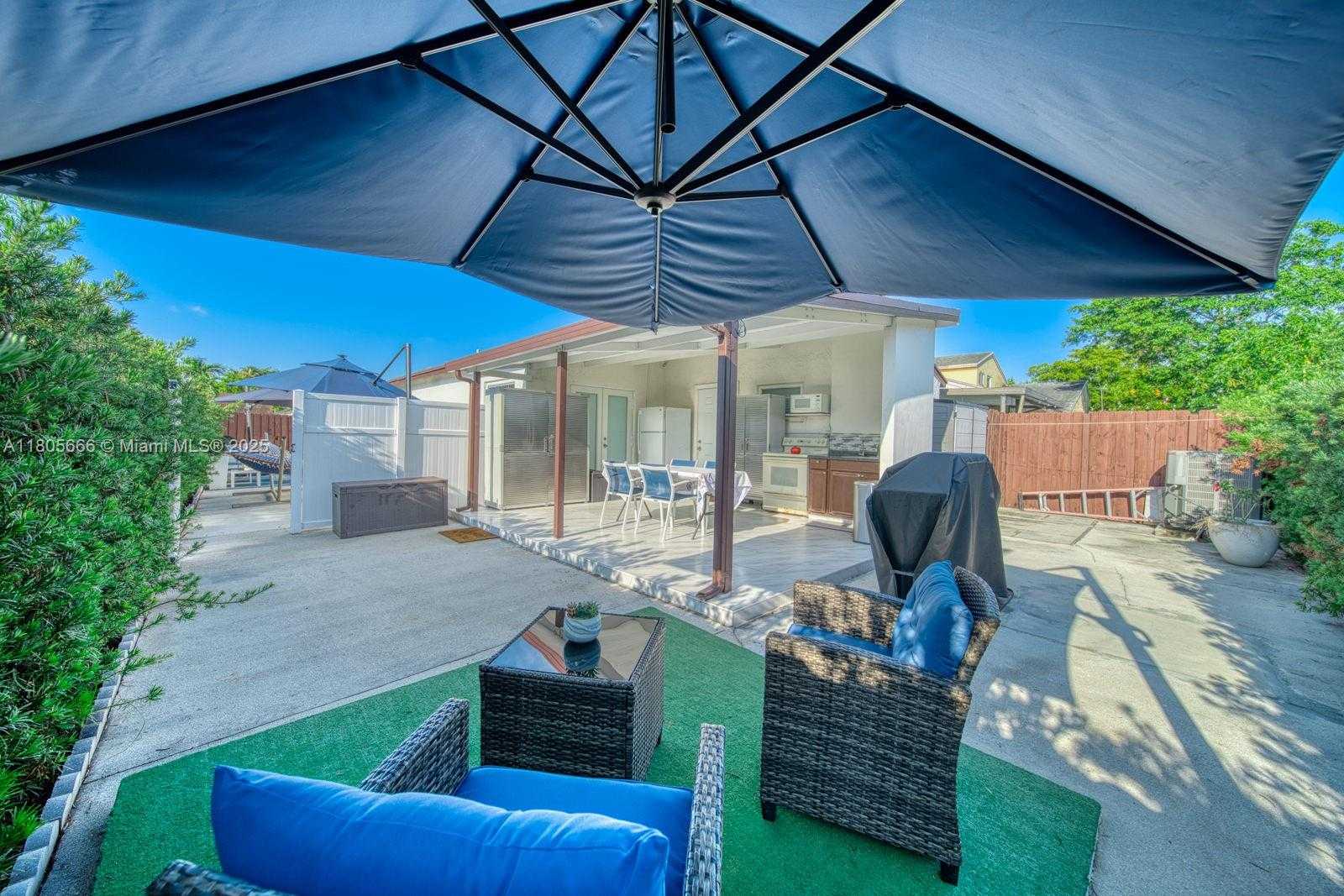 Small Image of 6755 NORTH WEST 199TH ST, Hialeah Number 34