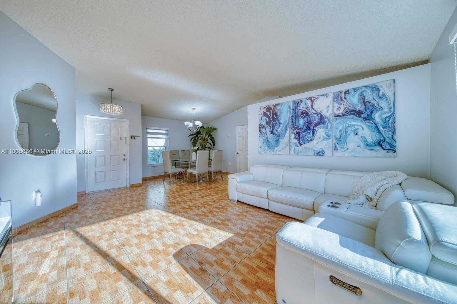 Small Image of 6755 NORTH WEST 199TH ST, Hialeah Number 6