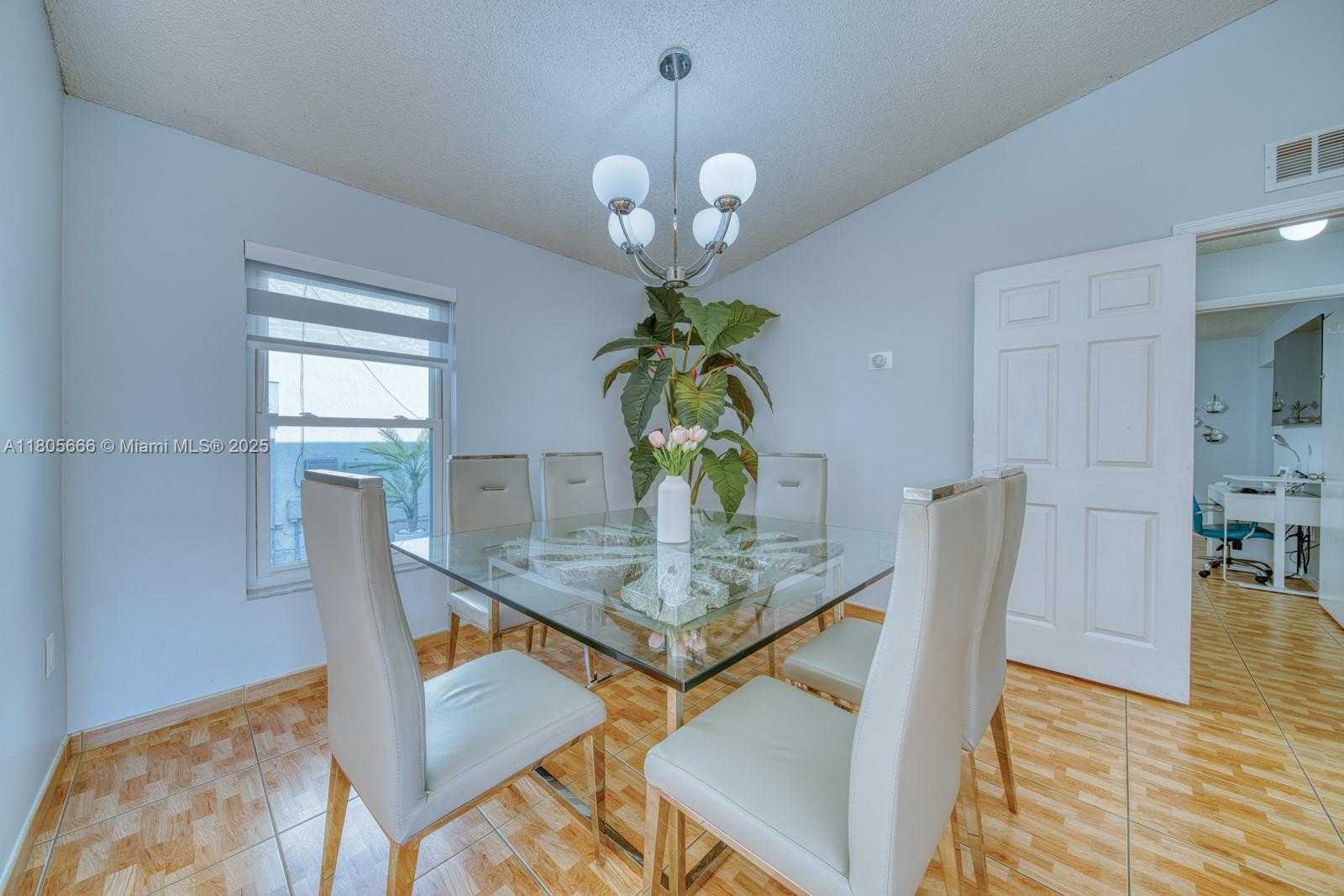 Small Image of 6755 NORTH WEST 199TH ST, Hialeah Number 9