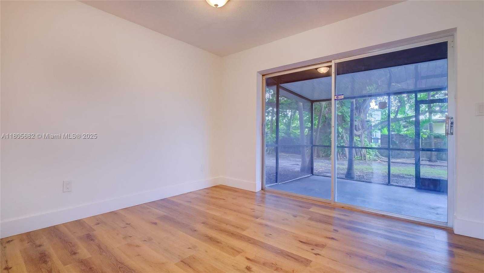 Small Image of 21440 NORTH MIAMI AVE, Miami Gardens Number 13