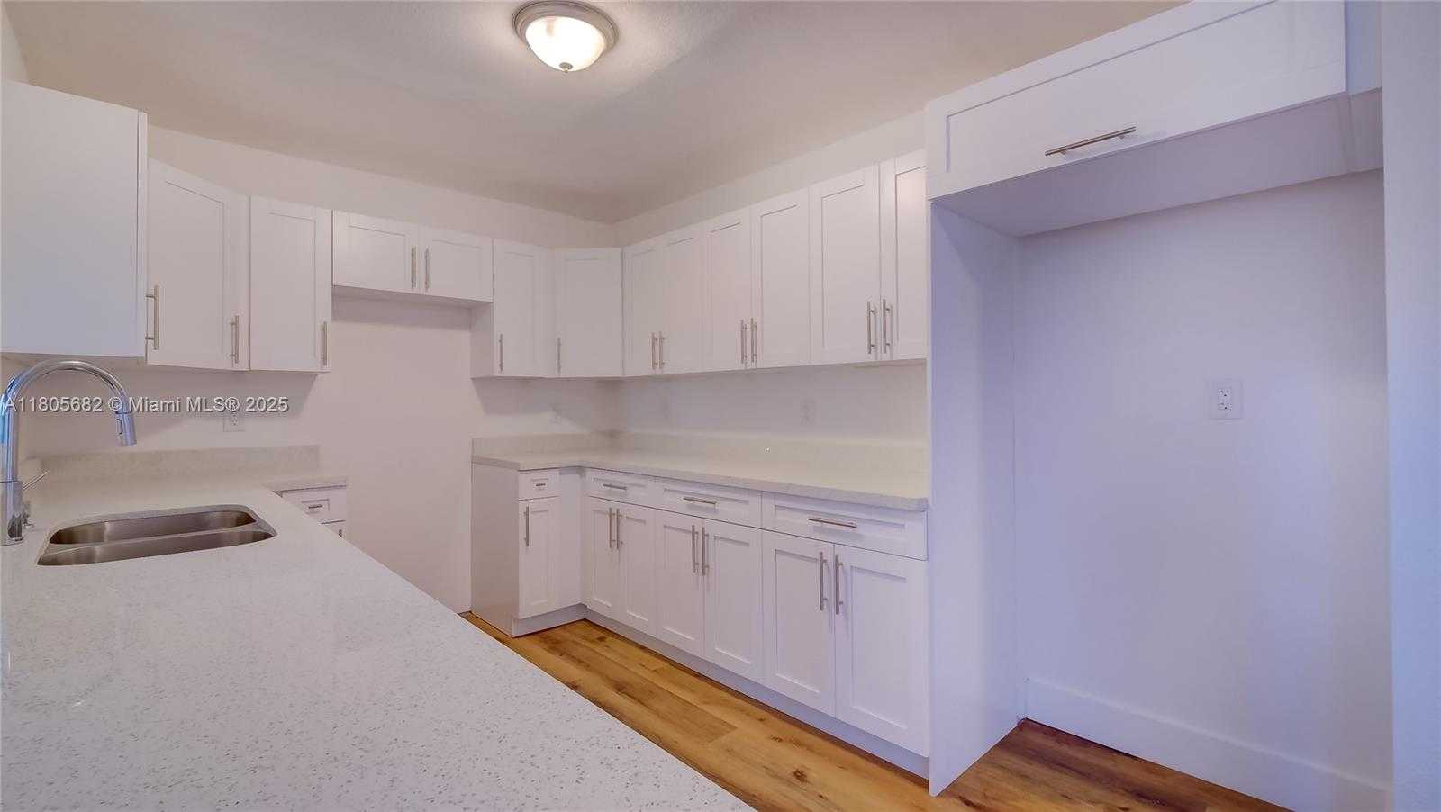 Small Image of 21440 NORTH MIAMI AVE, Miami Gardens Number 18