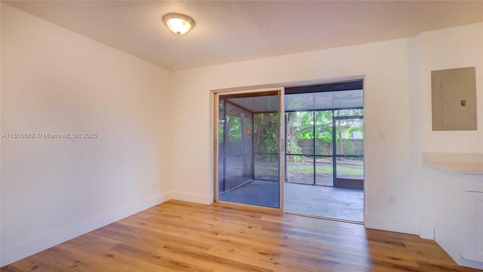 Small Image of 21440 NORTH MIAMI AVE, Miami Gardens Number 20