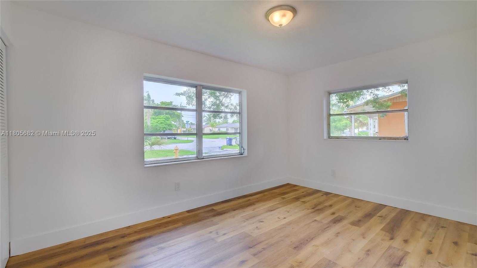 Small Image of 21440 NORTH MIAMI AVE, Miami Gardens Number 23