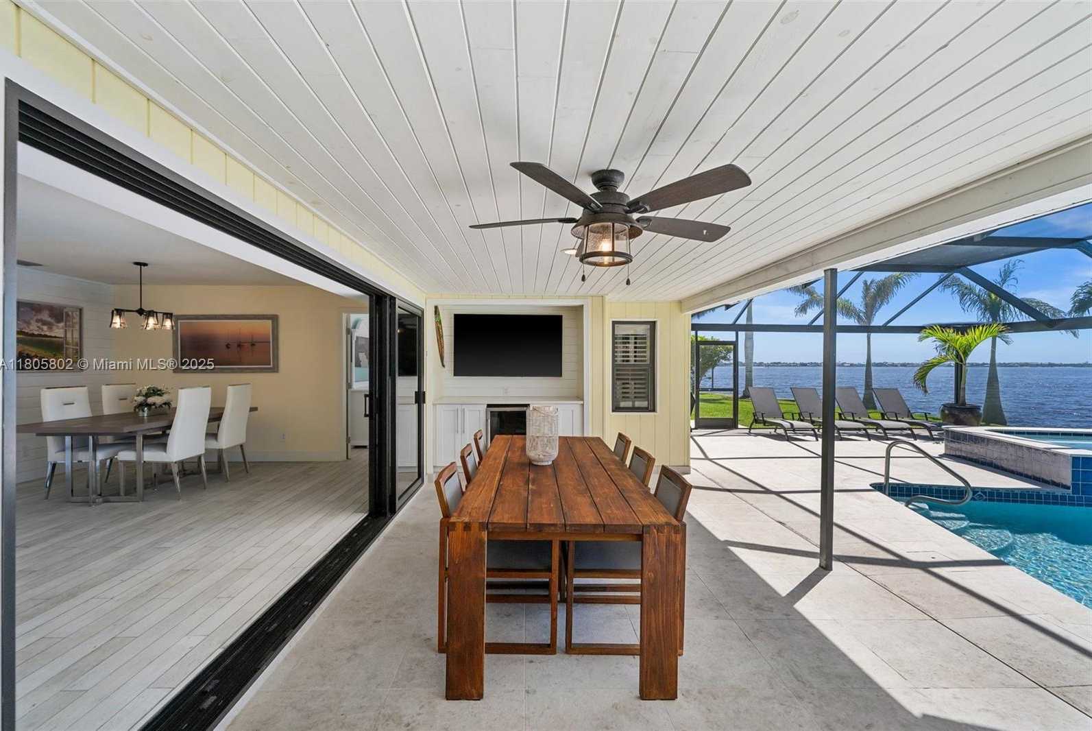 Small Image of 1600 EDITH ESPLANADE, Cape Coral Number 10