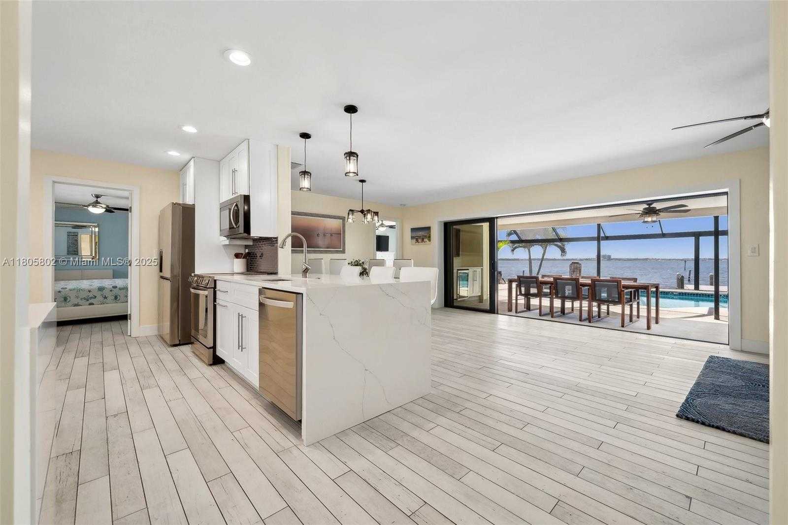 Small Image of 1600 EDITH ESPLANADE, Cape Coral Number 15