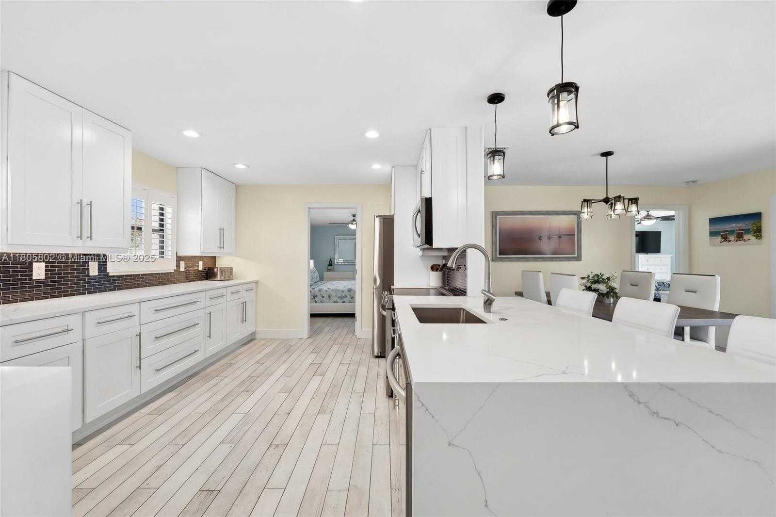 Small Image of 1600 EDITH ESPLANADE, Cape Coral Number 18