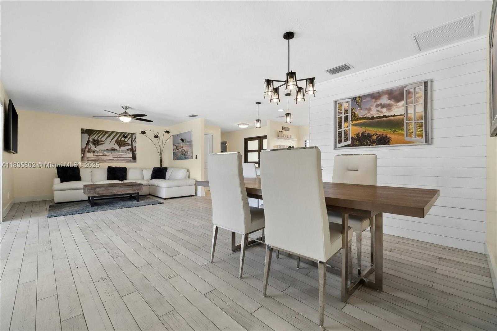 Small Image of 1600 EDITH ESPLANADE, Cape Coral Number 22