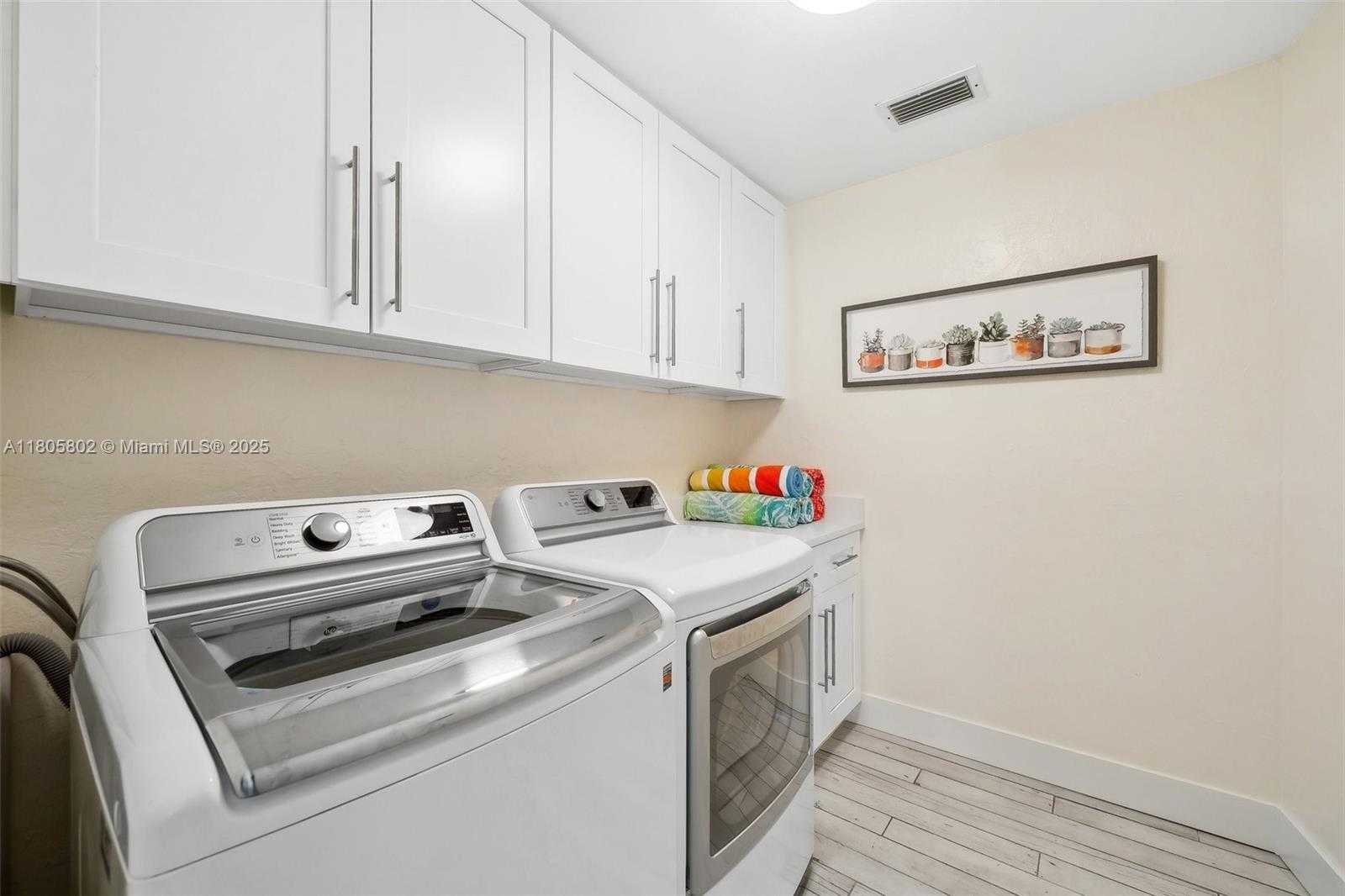 Small Image of 1600 EDITH ESPLANADE, Cape Coral Number 35