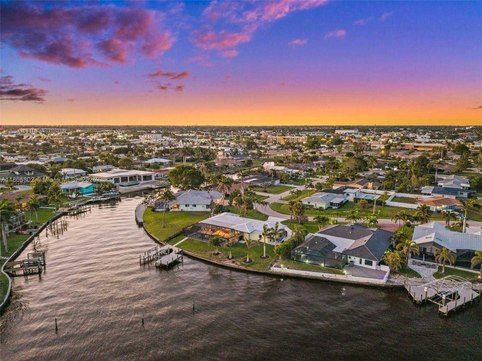 Small Image of 1600 EDITH ESPLANADE, Cape Coral Number 42