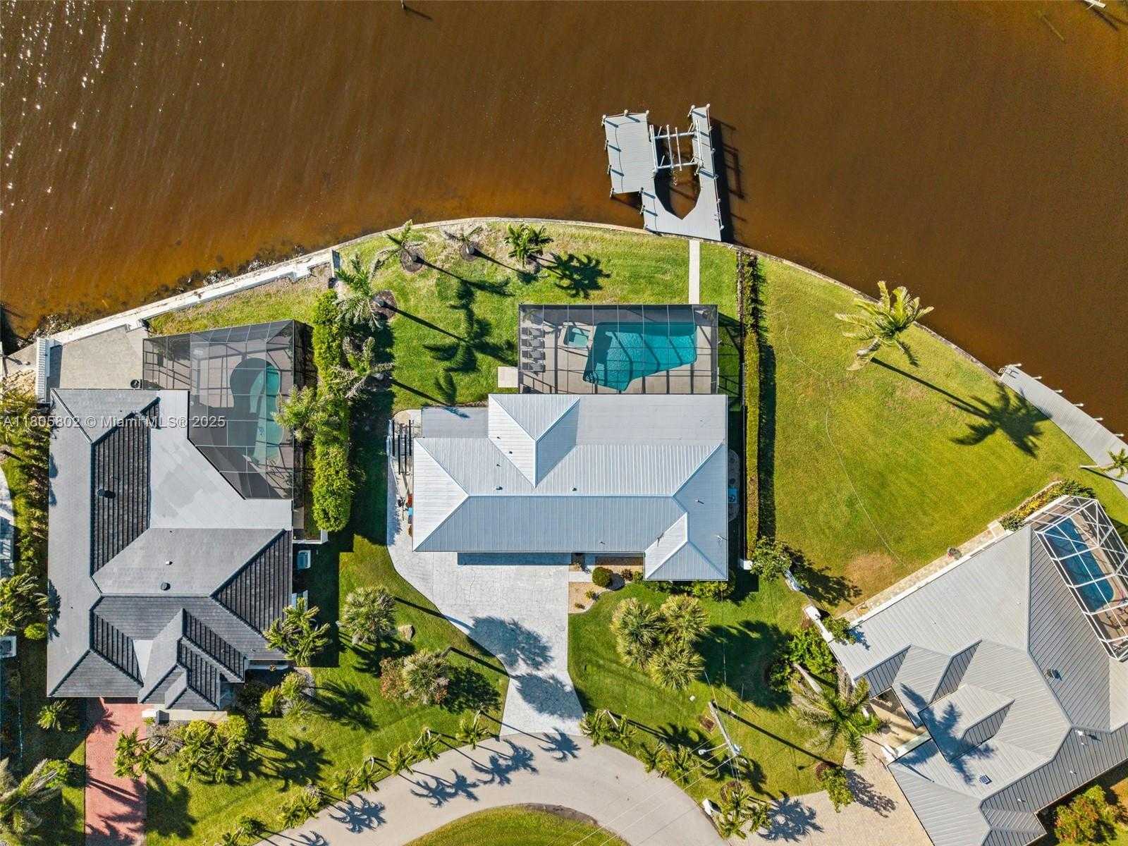 Small Image of 1600 EDITH ESPLANADE, Cape Coral Number 48