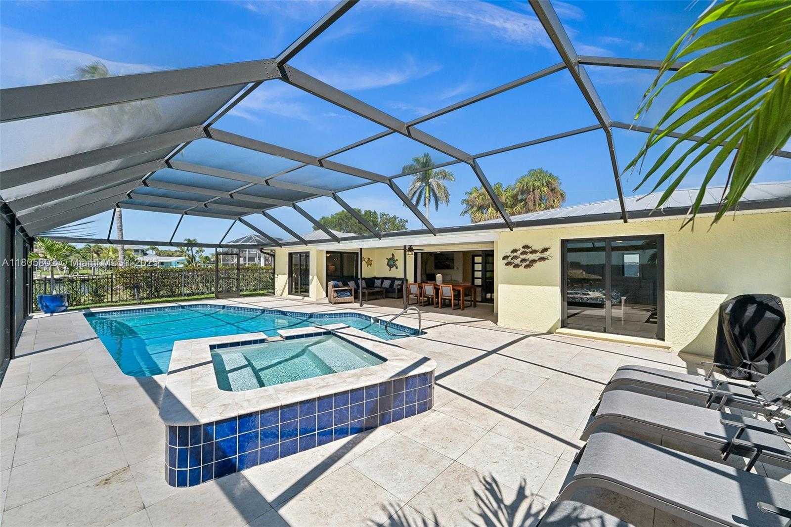 Small Image of 1600 EDITH ESPLANADE, Cape Coral Number 7