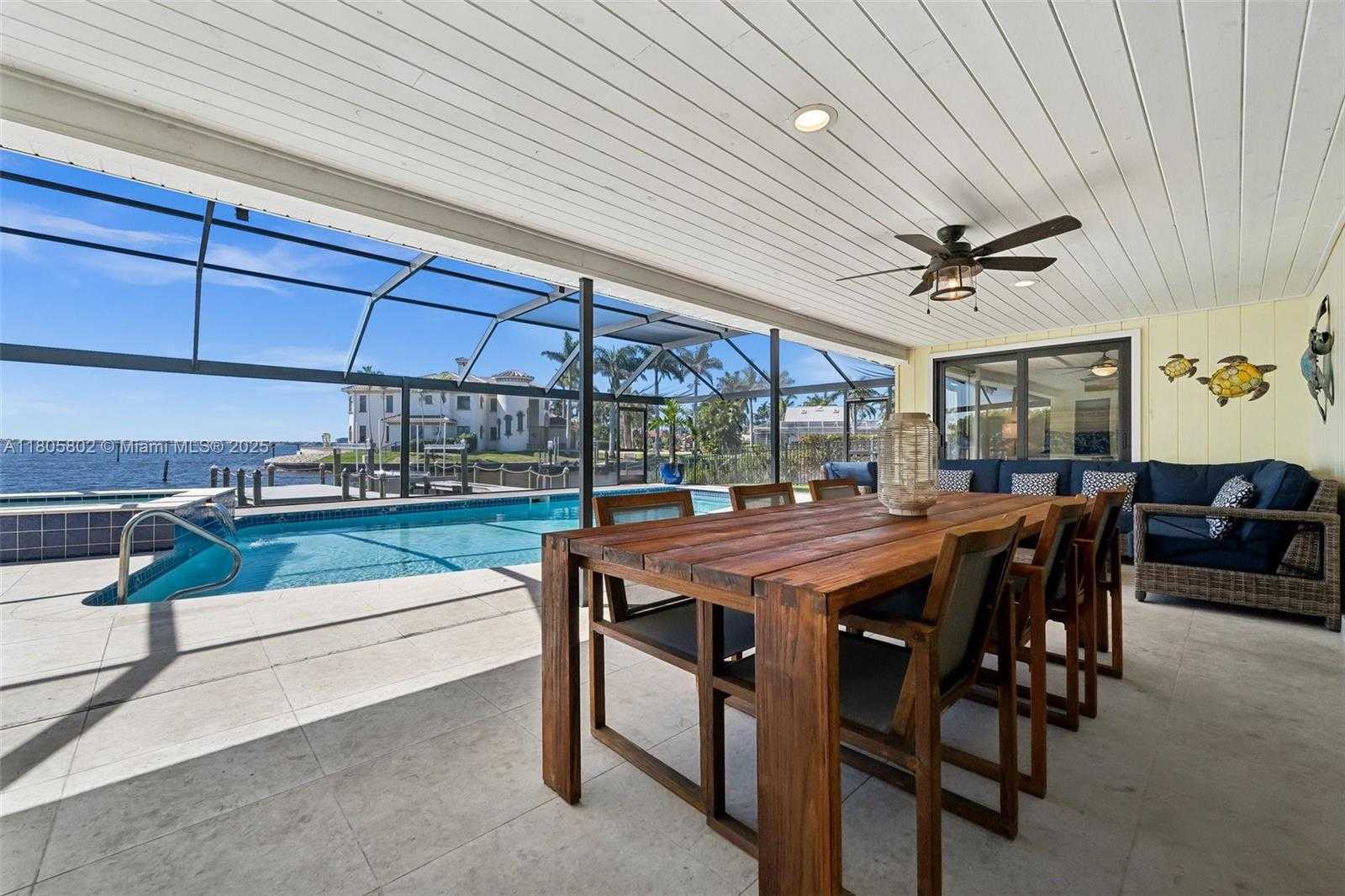 Small Image of 1600 EDITH ESPLANADE, Cape Coral Number 9