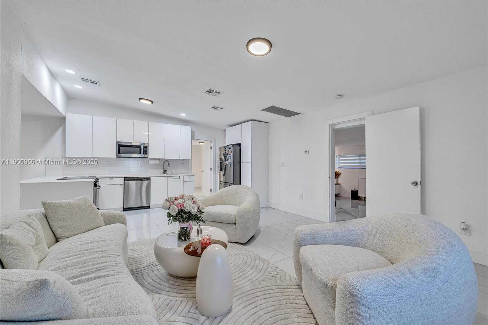 Small Image of 13550 NORTH WEST 5TH AVE, North Miami Number 19