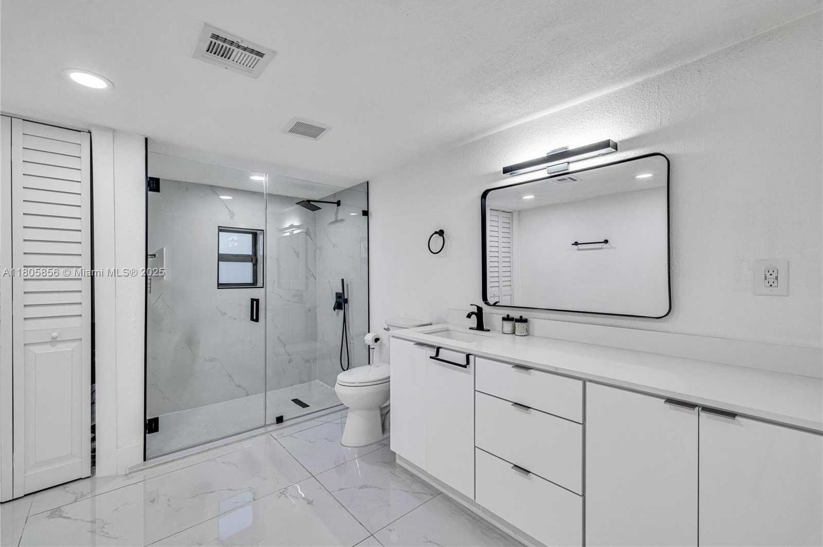 Small Image of 13550 NORTH WEST 5TH AVE, North Miami Number 27