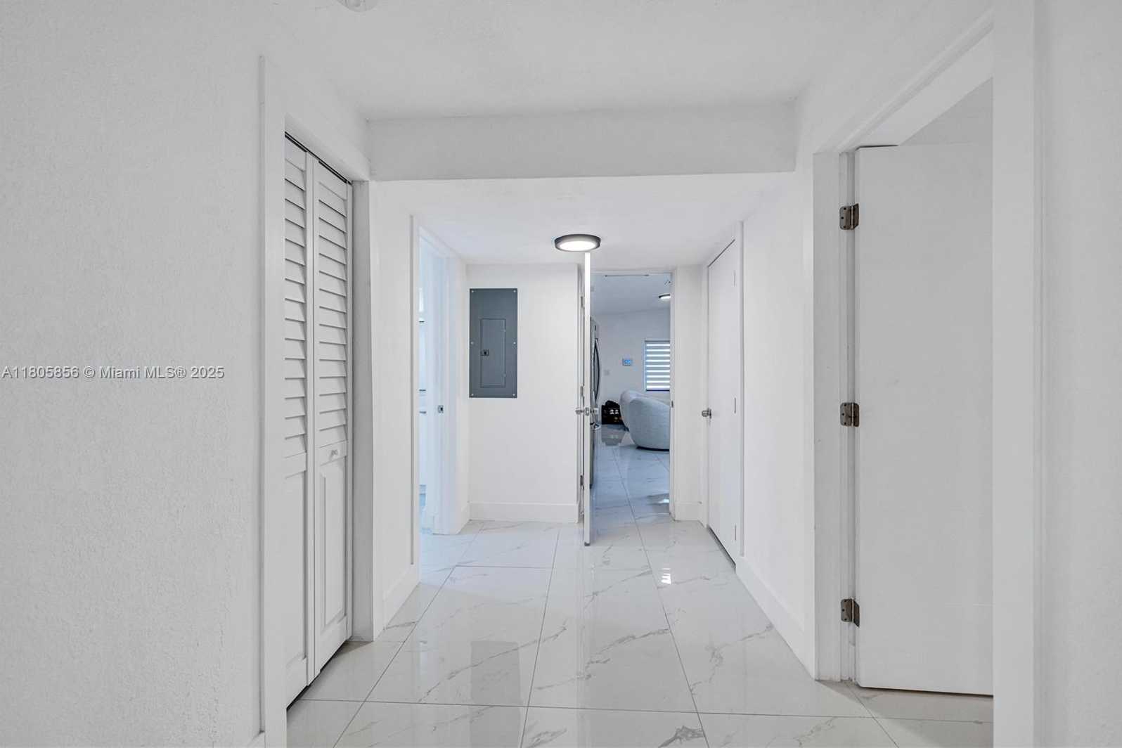 Small Image of 13550 NORTH WEST 5TH AVE, North Miami Number 29