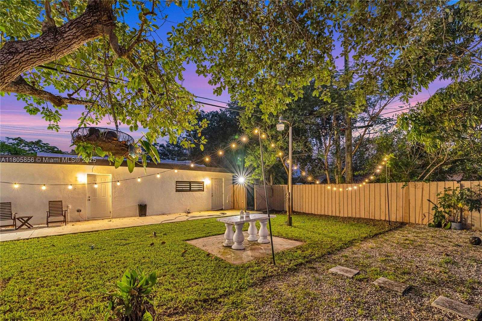 Small Image of 13550 NORTH WEST 5TH AVE, North Miami Number 5