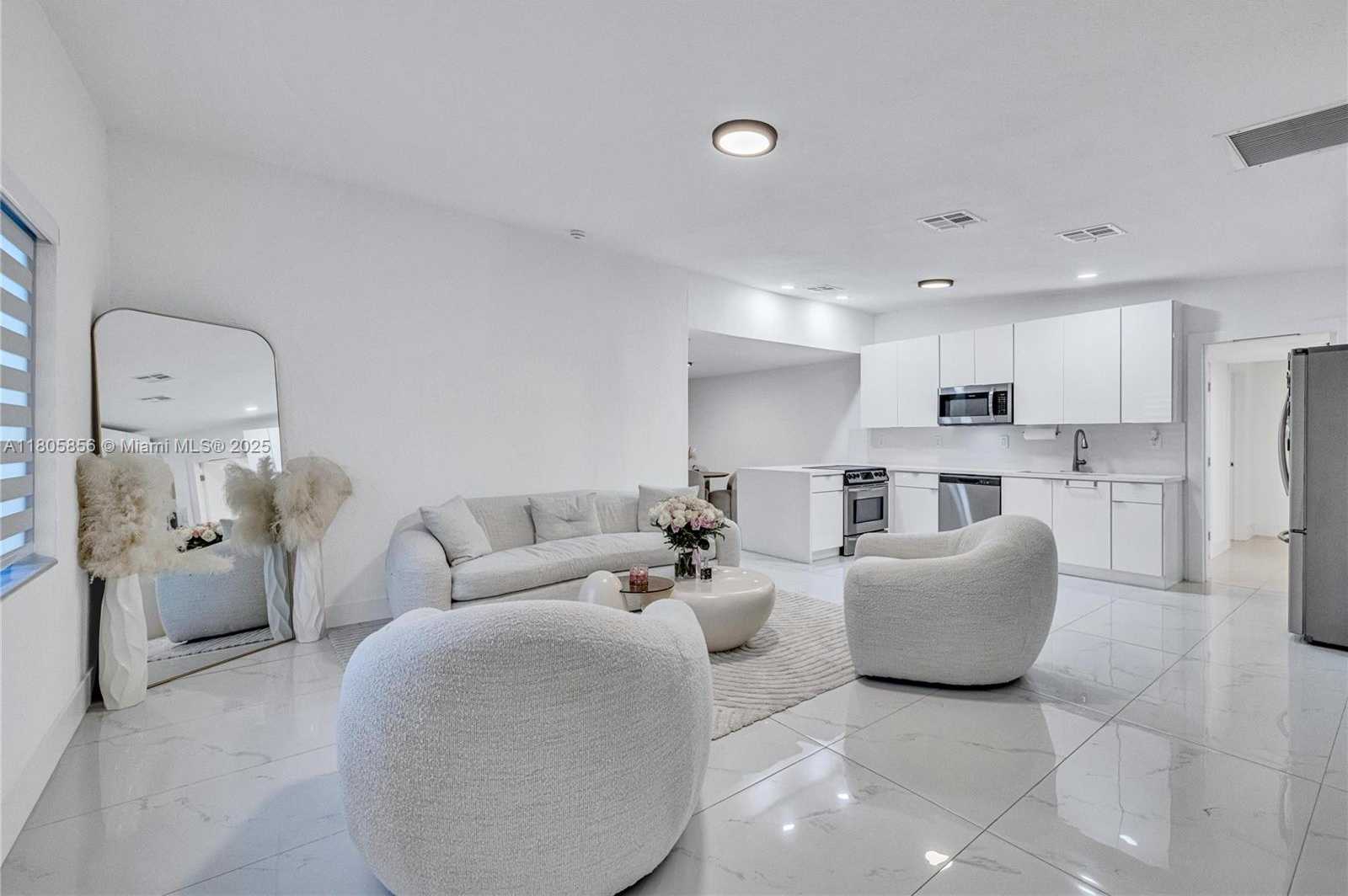 Small Image of 13550 NORTH WEST 5TH AVE, North Miami Number 8
