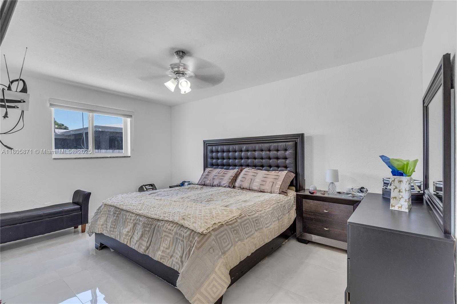 Small Image of 2900 NORTH WEST 179TH ST, Miami Gardens Number 11