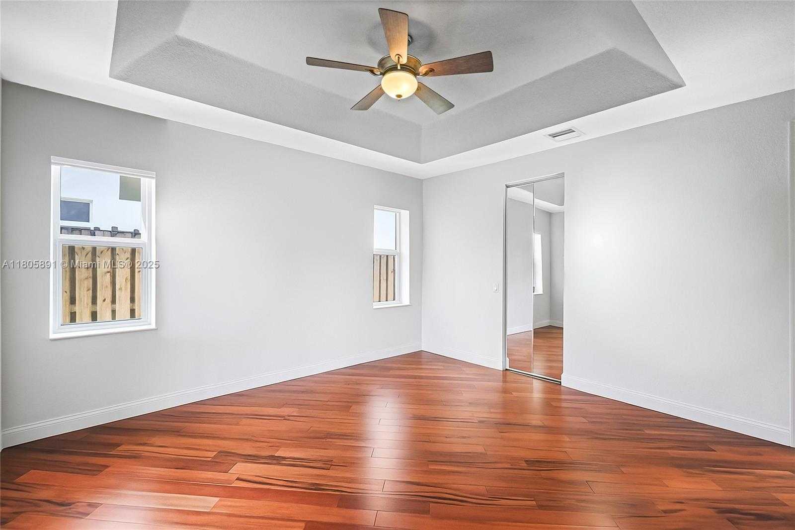 Small Image of 1282 GRANT CT, Hollywood Number 13