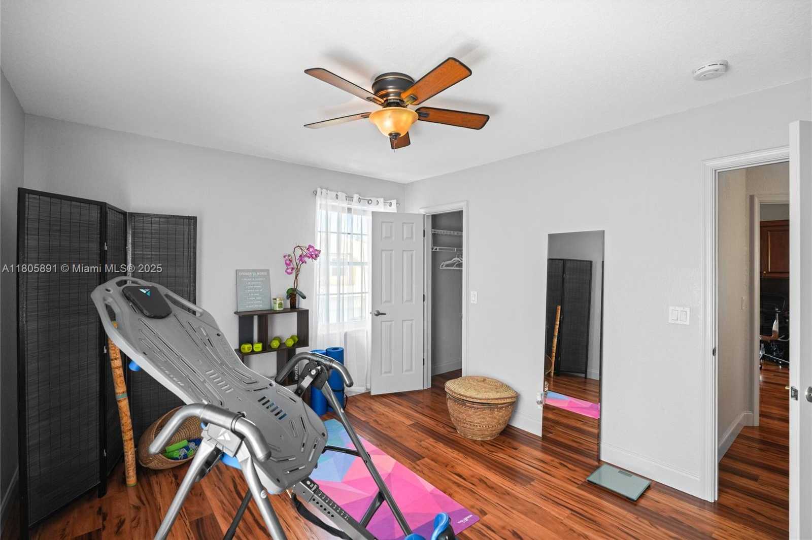 Small Image of 1282 GRANT CT, Hollywood Number 26