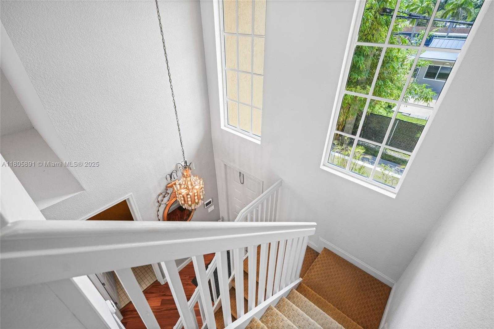 Small Image of 1282 GRANT CT, Hollywood Number 29