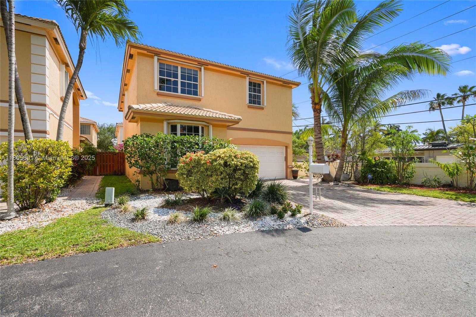 Small Image of 1282 GRANT CT, Hollywood Number 3