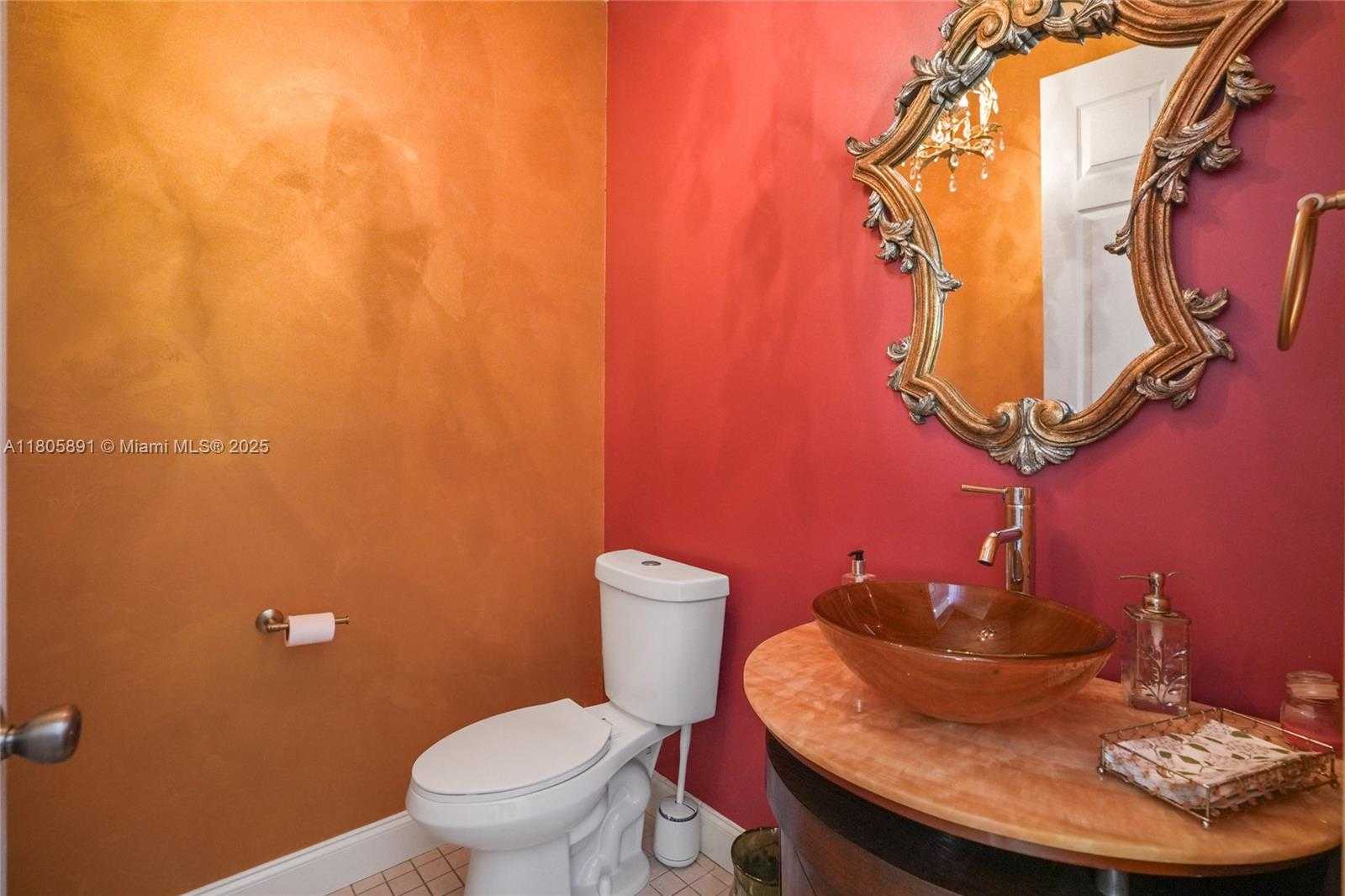 Small Image of 1282 GRANT CT, Hollywood Number 30